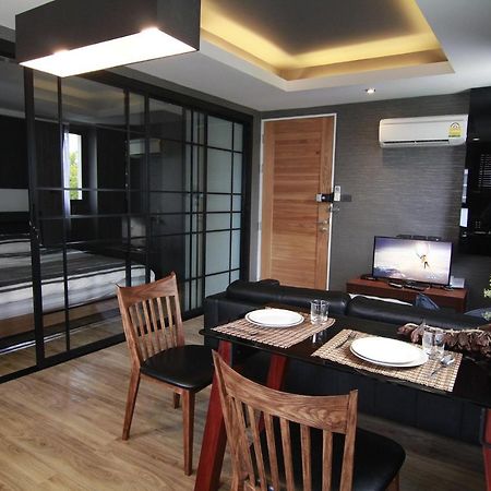 Bed and Breakfast S Bloc Saladaeng Bangkok Exterior foto