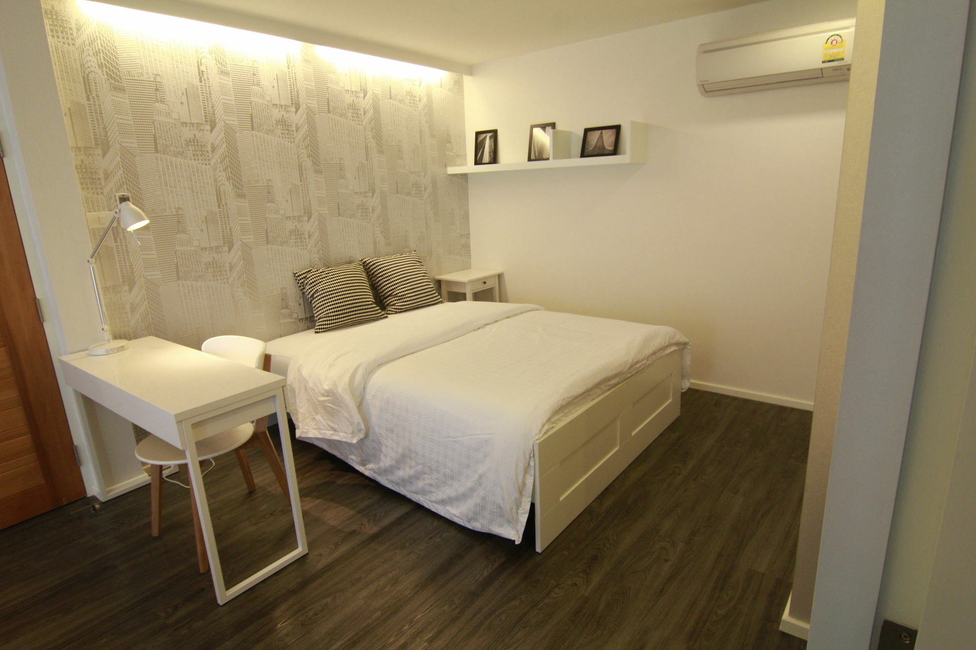 Bed and Breakfast S Bloc Saladaeng Bangkok Exterior foto